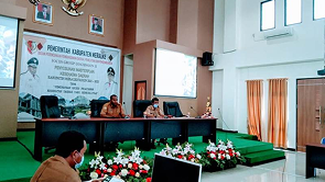 Populasi Suku Marind Merauke Tinggal Sedikit, Bupati  Romanus: Setop Jual Tanah